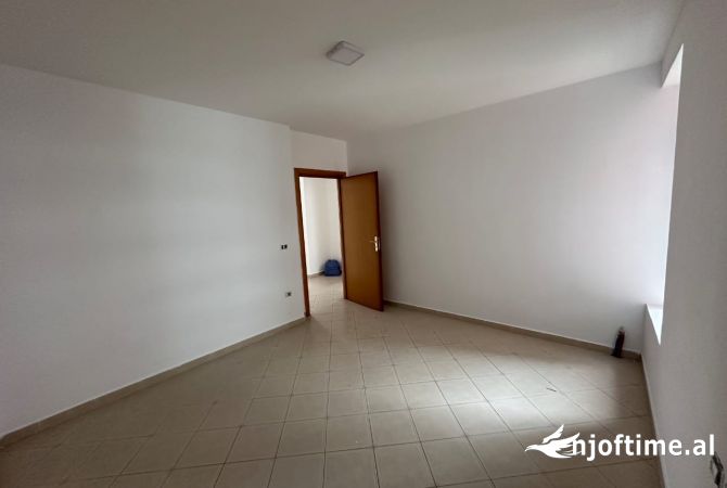 Apartment for sale in Tirana 2+1, Emty