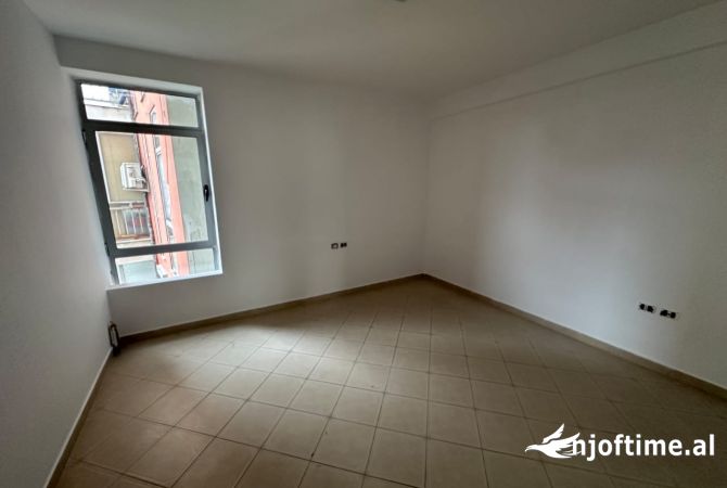 Apartment for sale in Tirana 2+1, Emty