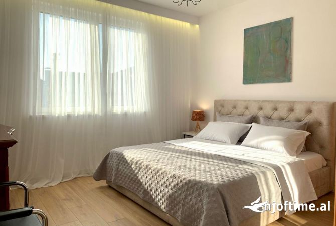 Shtepi me qera Apartament ne Tirane, 2+1, Mobilimi E mobiluar, Pagesa 700  Euro.