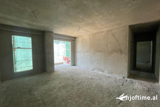 Appartamento in vendita a Tirana 2+1, Vuoto