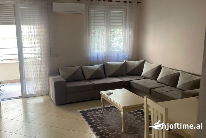 Jepet me qira apartament 2+1
