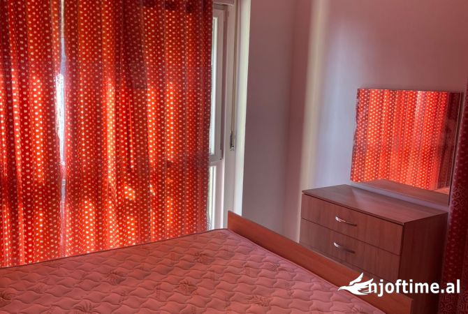 Appartamento in affitto a Tirana 2+1, Arredato