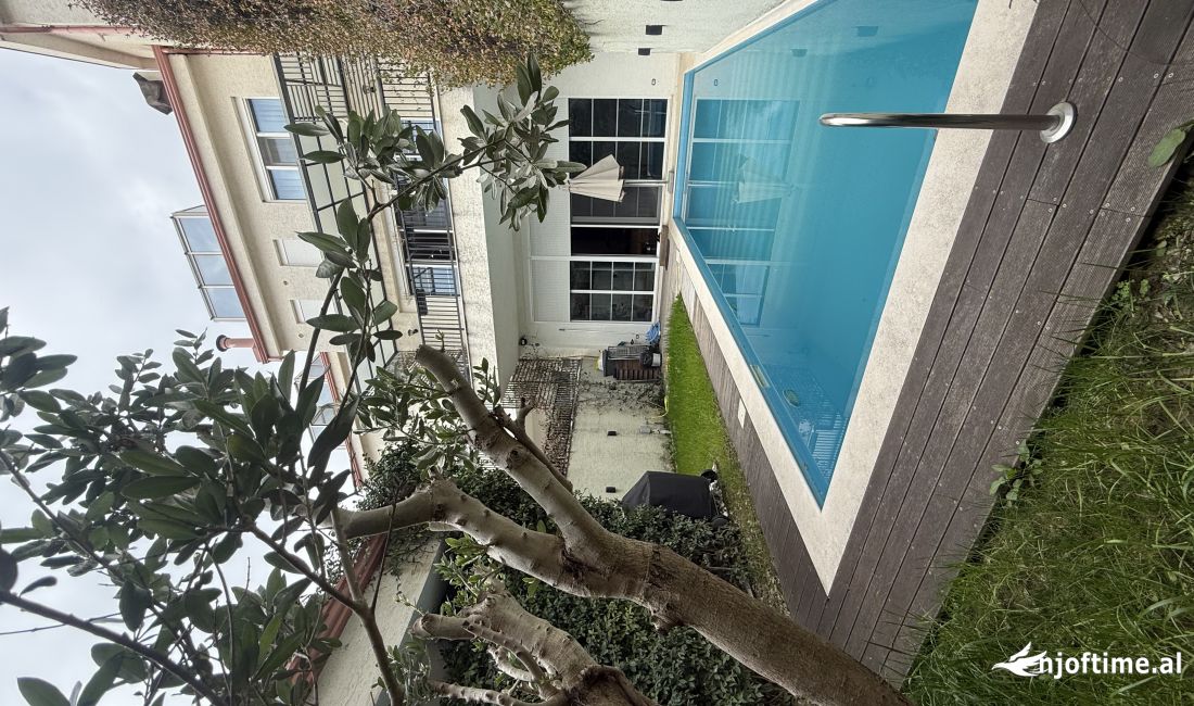 Appartamento in vendita a Tirana 3+1, Arredato