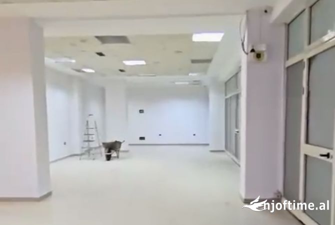 Jepet me qira ambient biznesi sip 275 m2