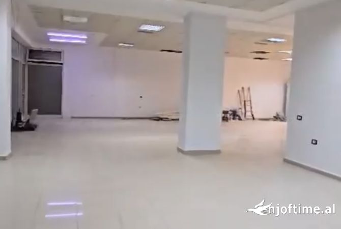 Jepet me qira ambient biznesi sip 275 m2