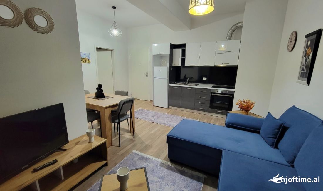 Shtepi me qera Apartament ne Tirane, 2+1, Mobilimi E mobiluar, Pagesa 480  Euro.