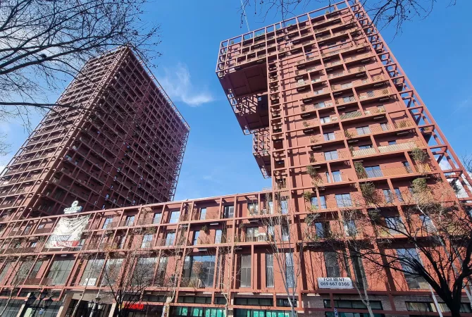 Business Property for Rent 3+1 in Tirana - 2,500 Euro