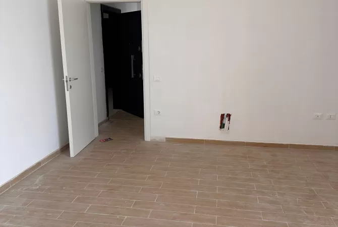 Appartamento in vendita a Tirana 1+1, Vuoto