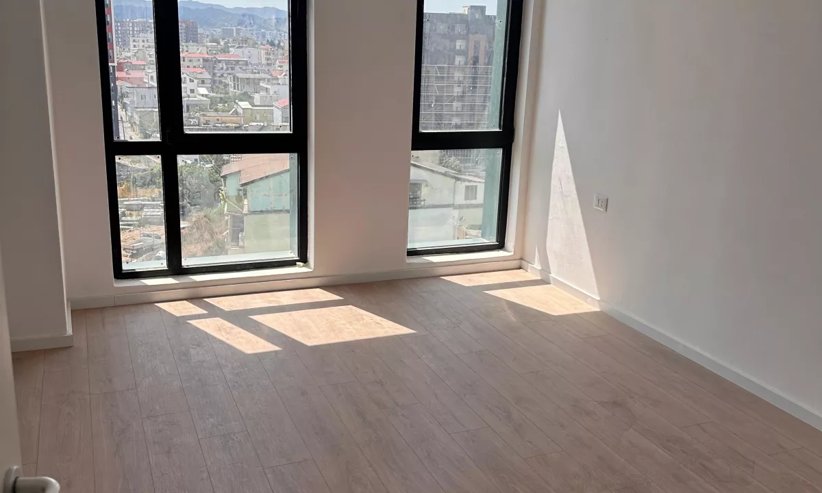 Appartamento in vendita a Tirana 1+1, Vuoto