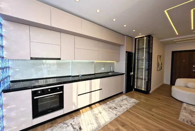 Shtepi ne shitje Apartament ne Tirane, 2+1, Mobilimi E mobiluar, Pagesa 332,000  Euro.