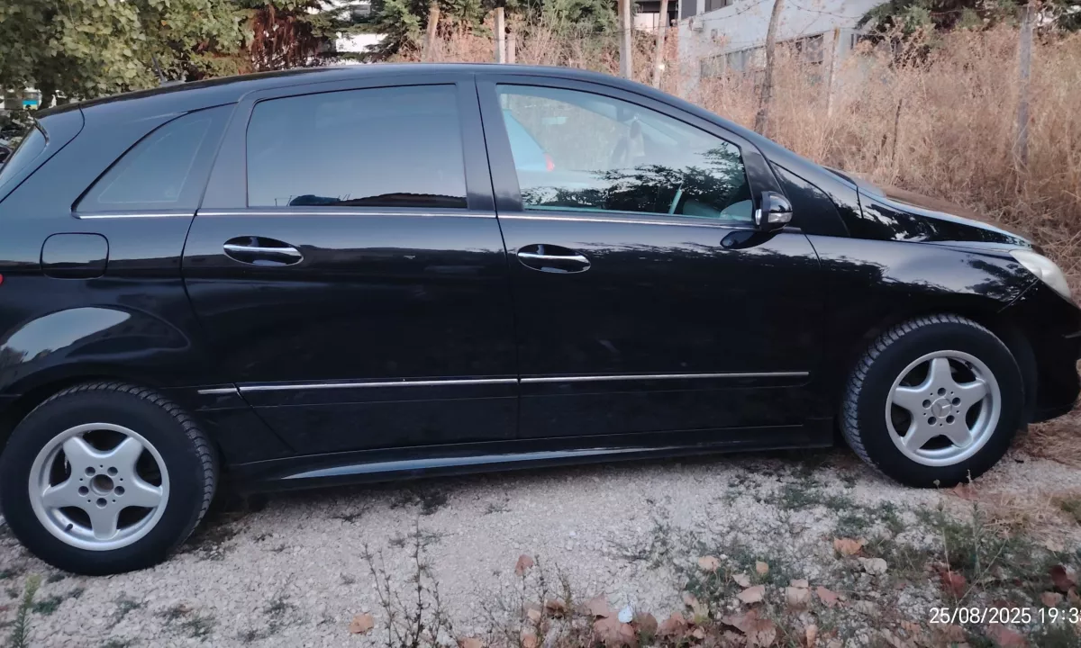 Auto in Vendita a Tirana, Mercedes-Benz, 2007 Diesel,Kambio Automatik Pagamento 4,700  Euro.