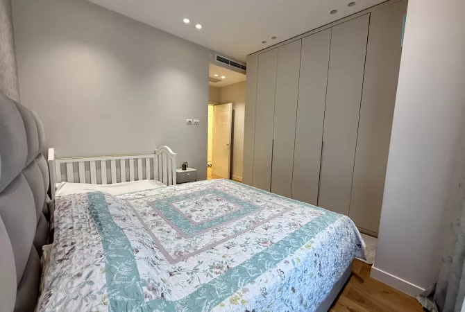 Shtepi ne shitje Apartament ne Tirane, 3+1, Mobilimi E mobiluar, Pagesa 380,000  Euro.