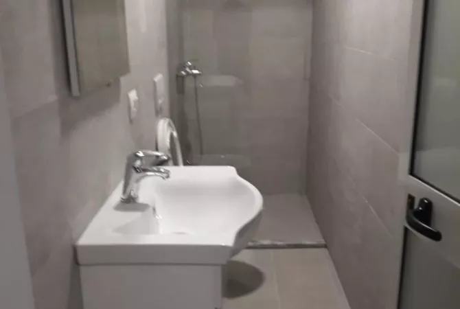 Appartamento in affitto a Tirana Garsoniere, Arredato