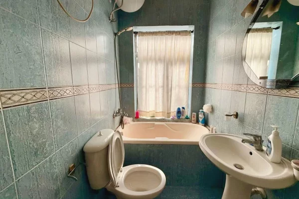 Shtepi me qera Apartament ne Tirane, 1+1, Mobilimi E mobiluar, Pagesa 500  Euro.