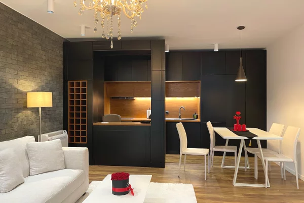 Shitet apartament 1+1