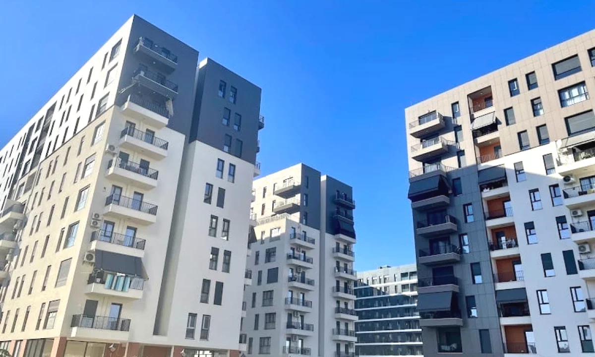 Shtepi ne shitje Apartament ne Tirane, 2+1, Mobilimi Bosh, pa mobiluar, Pagesa 182,000  Euro.