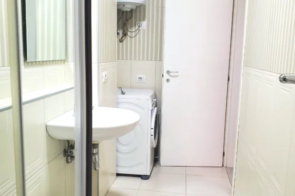 Appartamento in affitto a Tirana 2+1, Arredato