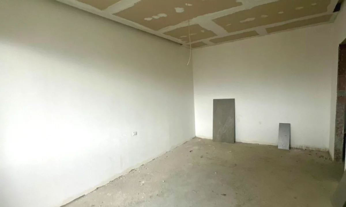 Appartamento in vendita a Tirana 1+1, Vuoto