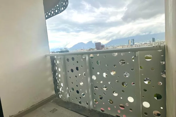 Appartamento in vendita a Tirana 1+1, Vuoto