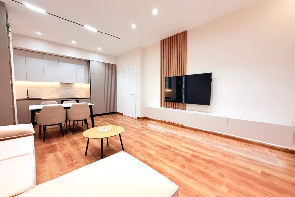 Shtepi me qera Apartament ne Tirane, 1+1, Mobilimi E mobiluar, Pagesa 850  Euro.