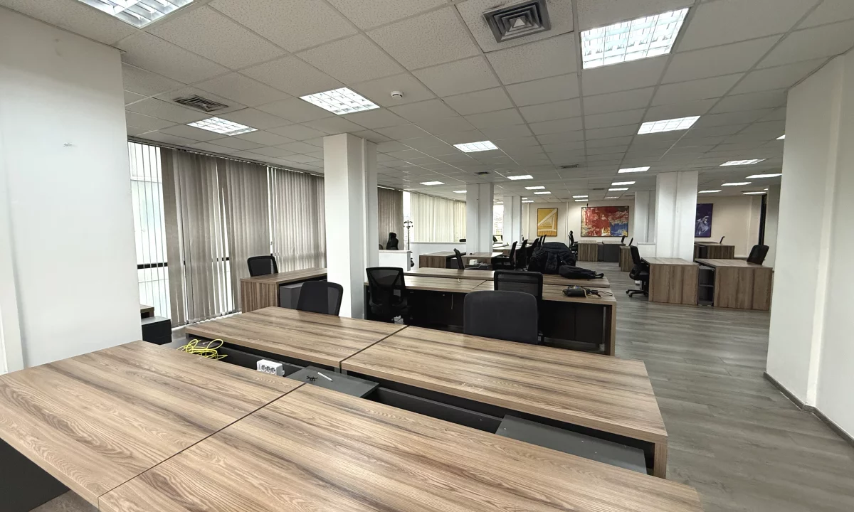 Jepet me qira zyre ne qender te Tiranes