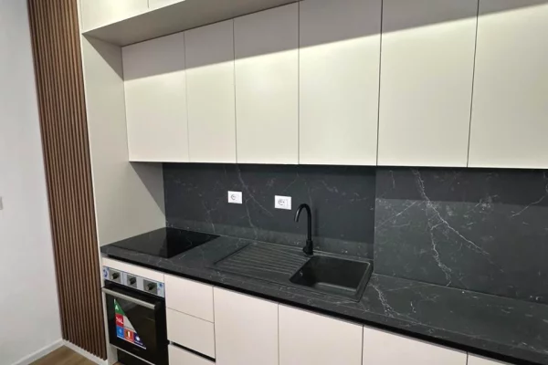 Shtepi me qera Apartament ne Tirane, 1+1, Mobilimi E mobiluar, Pagesa 450  Euro.