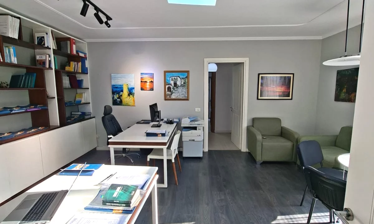 Jepet me qira zyre tek ish ekspozita