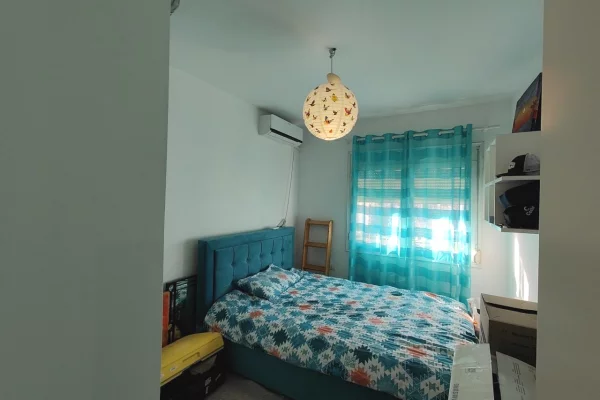 Shtepi me qera Apartament ne Tirane, 2+1, Mobilimi Bosh, pa mobiluar, Pagesa 850  Euro.