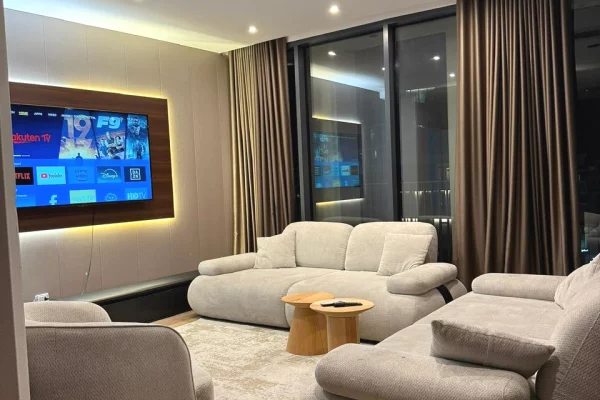 Shitet apartament 2+1+2 tek lake view