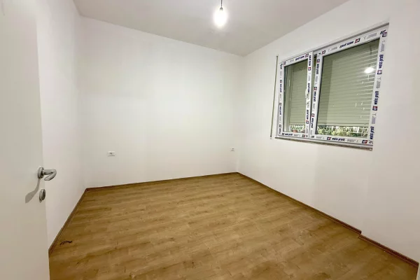 Appartamento in vendita a Tirana 1+1, Vuoto