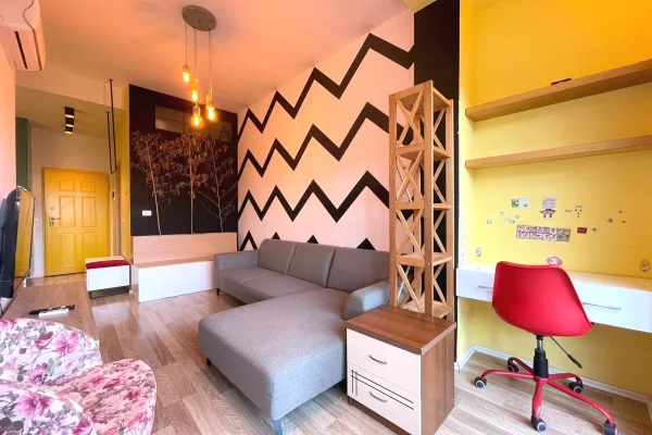 Appartamento in vendita a Tirana 1+1, Arredato