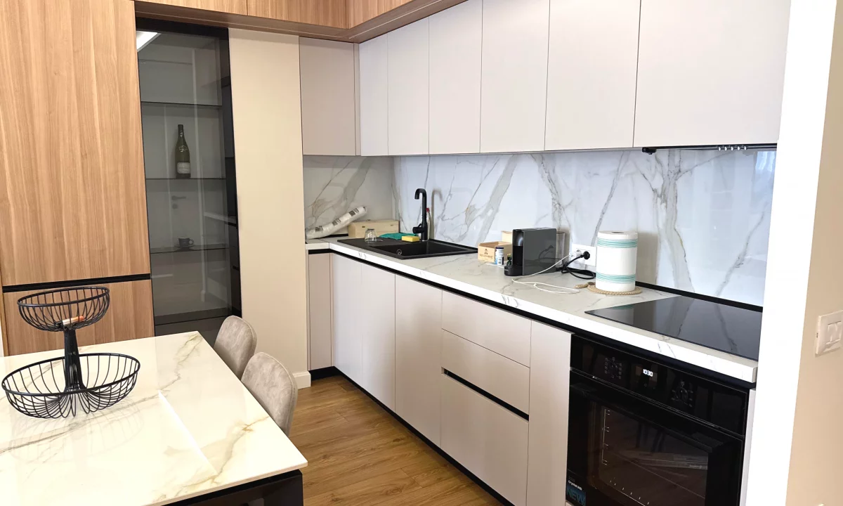 Shtepi me qera Apartament ne Tirane, 1+1, Mobilimi E mobiluar, Pagesa 750  Euro.