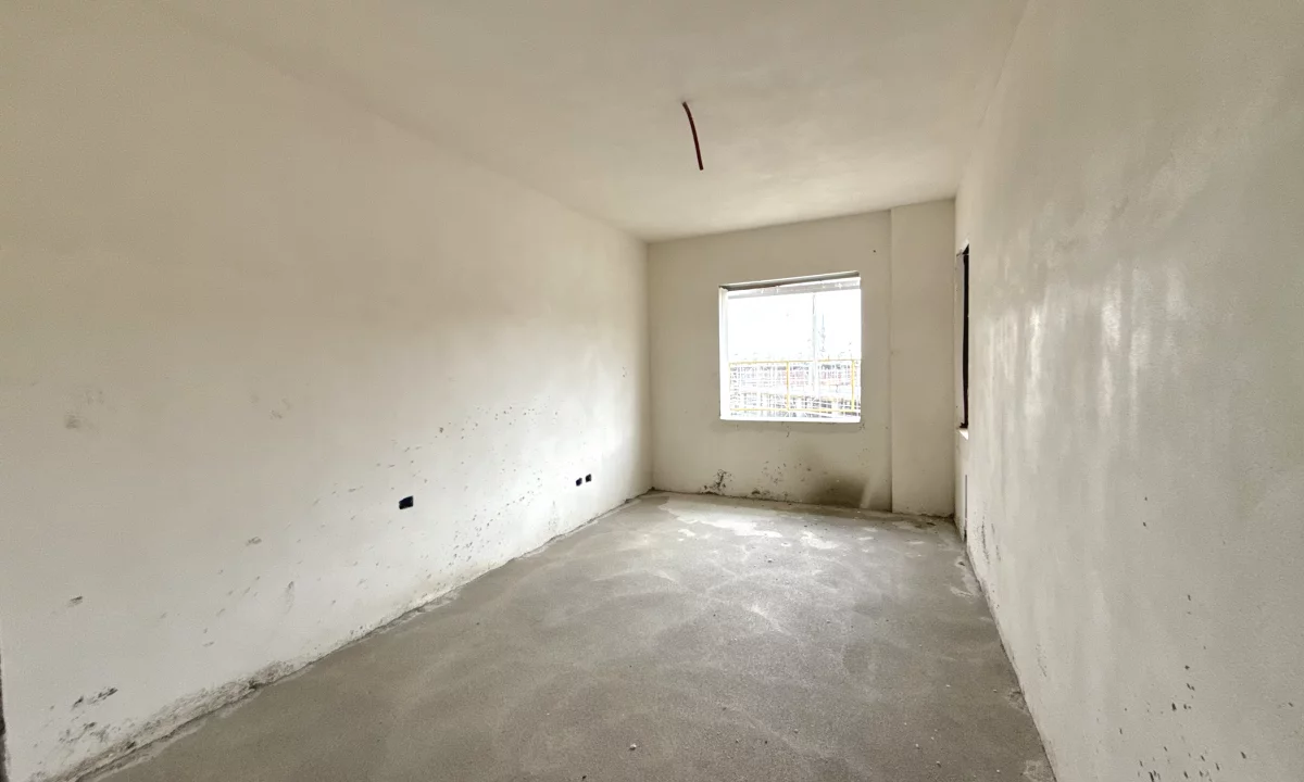 Shtepi ne shitje Apartament ne Tirane, 3+1, Mobilimi Bosh, pa mobiluar, Pagesa 146,000  Euro.