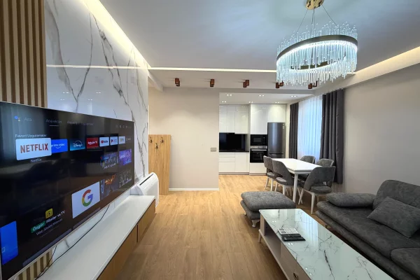 Shtepi me qera Apartament ne Tirane, 2+1, Mobilimi E mobiluar, Pagesa 1,000  Euro.