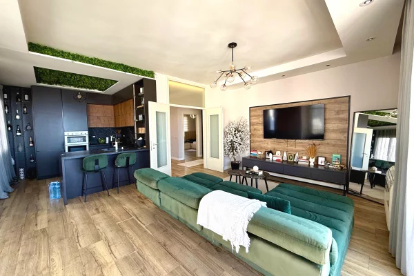 Shtepi ne shitje Apartament ne Tirane, 2+1, Mobilimi Bosh, pa mobiluar, Pagesa 285,000  Euro.