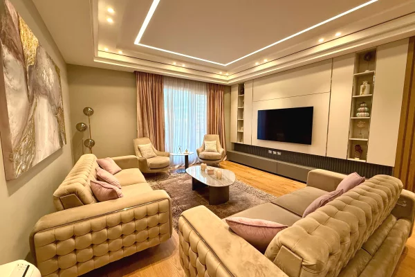 Shitet apartament 3+1+2 tek Fusha e Aviacionit 