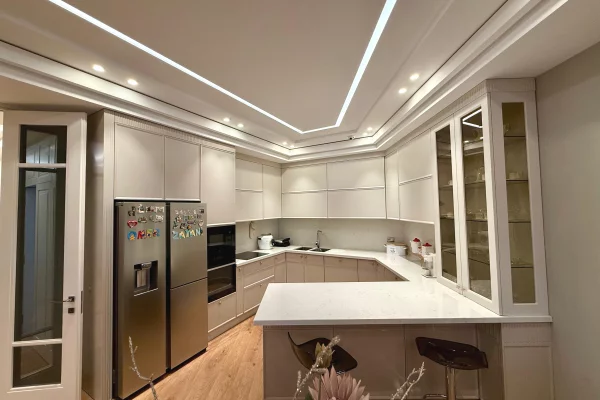 Shtepi ne shitje Apartament ne Tirane, 3+1, Mobilimi E mobiluar, Pagesa 355,000  Euro.