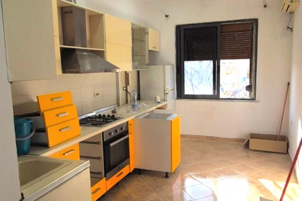 Shtepi ne shitje 2+1 ne Tirane - 128,000 Euro