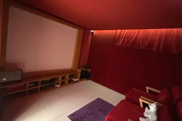 Shtepi me qera Vila Luksoze ne Tirane, 5+1, Mobilimi E mobiluar, Pagesa 13,000  Euro.