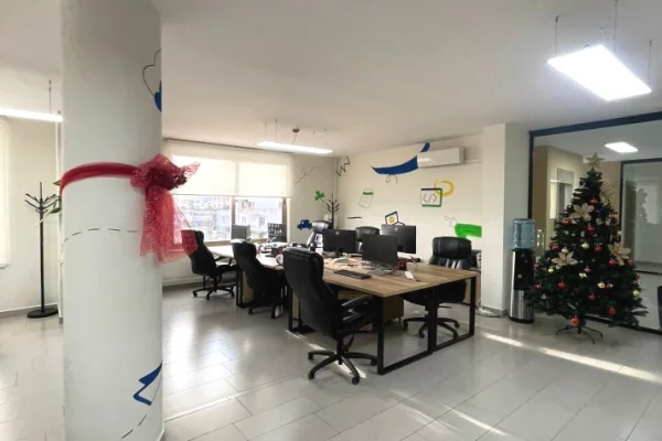 Shitet ambient zyre ne Shkoder