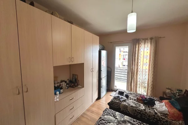 Shtepi ne shitje Apartament ne Tirane, 2+1, Mobilimi E mobiluar, Pagesa 155,000  Euro.