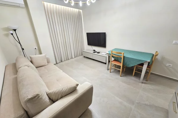 Shtepi me qera Apartament ne Tirane, 1+1, Mobilimi E mobiluar, Pagesa 850  Euro.