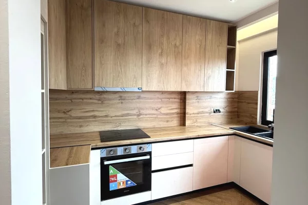 Shtepi ne shitje 2+1 ne Tirane - 25,000,000 Leke