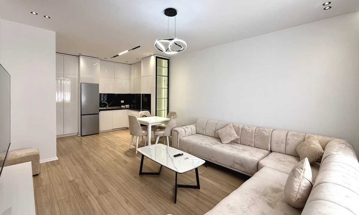 Shtepi me qera Apartament ne Tirane, 1+1, Mobilimi E mobiluar, Pagesa 550  Euro.