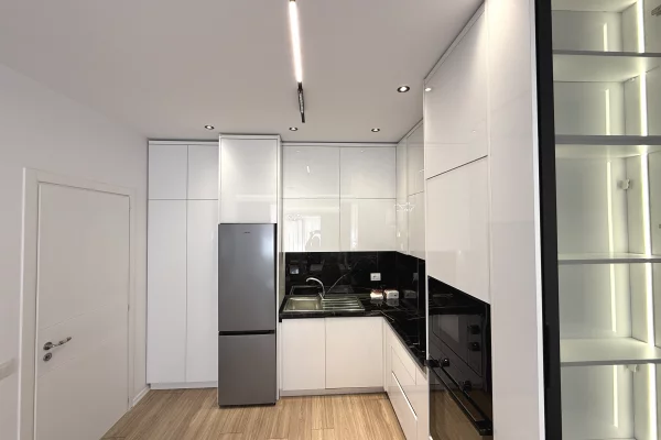 Shtepi me qera Apartament ne Tirane, 1+1, Mobilimi E mobiluar, Pagesa 550  Euro.