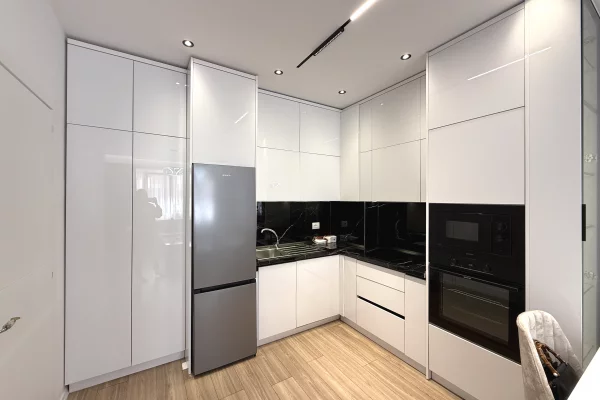 Shtepi me qera Apartament ne Tirane, 1+1, Mobilimi E mobiluar, Pagesa 550  Euro.