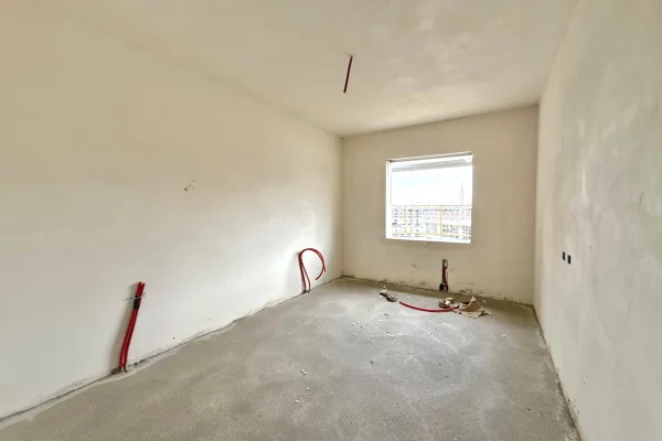 Shtepi ne shitje Apartament ne Tirane, 3+1, Mobilimi Bosh, pa mobiluar, Pagesa 1,408,000  Euro.