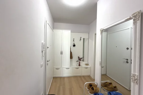 Shtepi ne shitje Apartament ne Tirane, 2+1, Mobilimi E mobiluar, Pagesa 192,000  Euro.