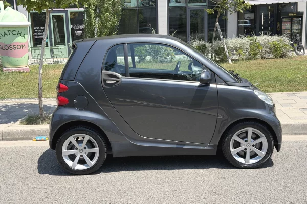 Cars for sale in Tirana, Smart, 2009 Benzine,Kambio Automatik Payment 300,000  Leke.
