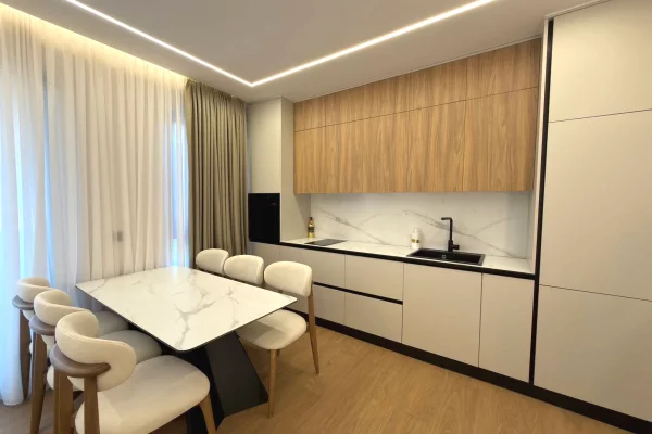 Shtepi ne shitje Duplex(shtepi me 2 kate) ne Tirane, 2+1, Mobilimi E mobiluar, Pagesa 268,000  Euro.